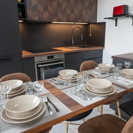 Apartment Cocooning Tower - Fairytale Factory Bussy-Saint-Georges